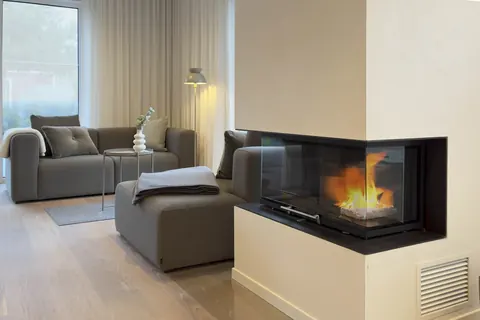 Kaminbereich im Ferienhaus Lee
